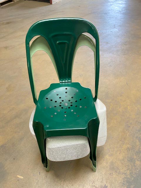 chaise de jardin verte
